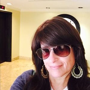 Meet your Posher, Shulamith